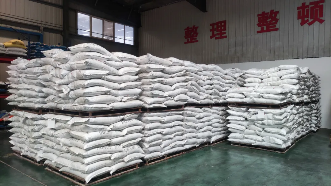 源头采购 品质先行：两挂车纯粹鱼粉入库，，，，，，续写猪太子饲料品质新篇章！