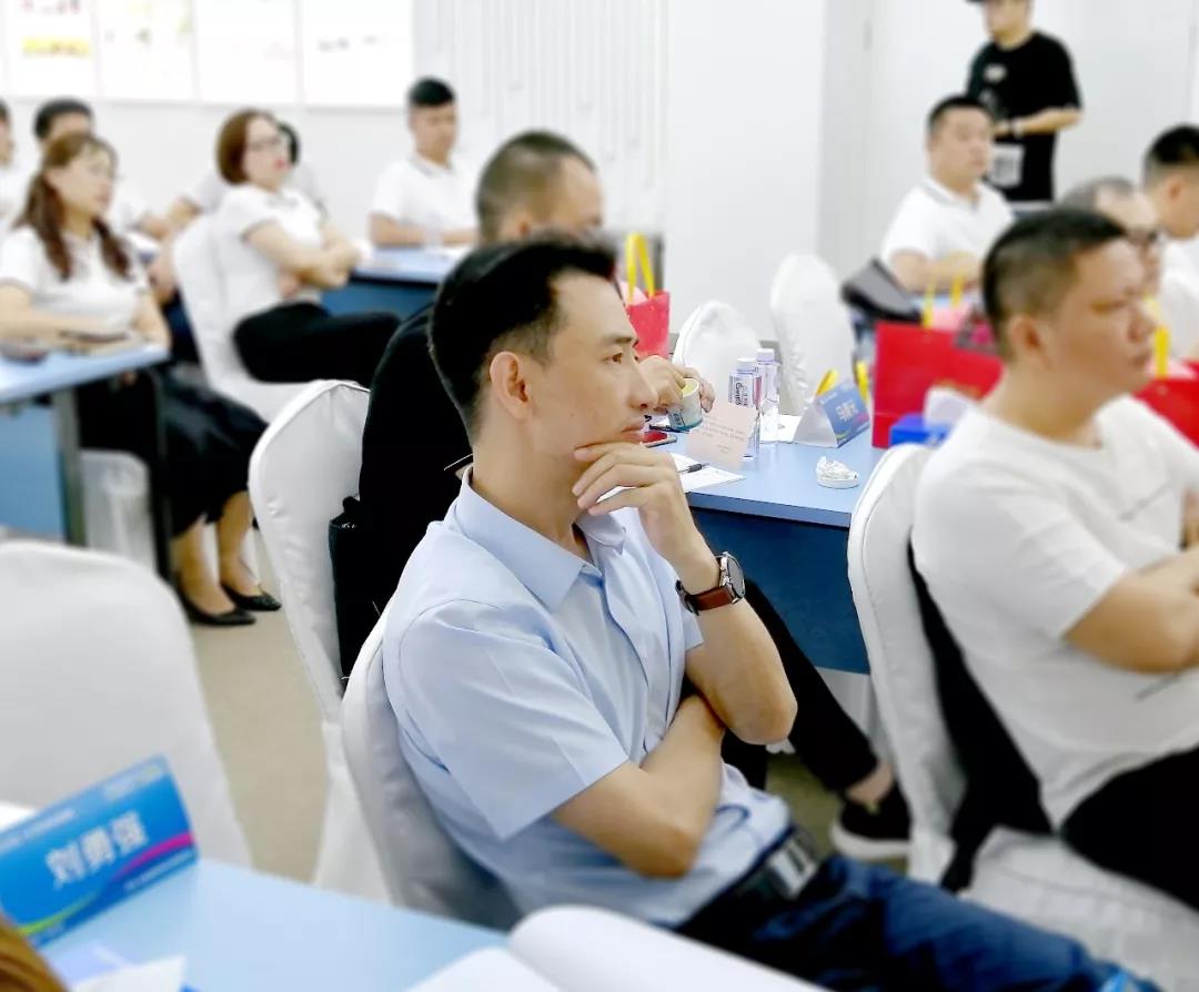 中原邦农：学习模范实力，，铸造农牧品牌！-公司新闻-河南邦农饲料有限公司